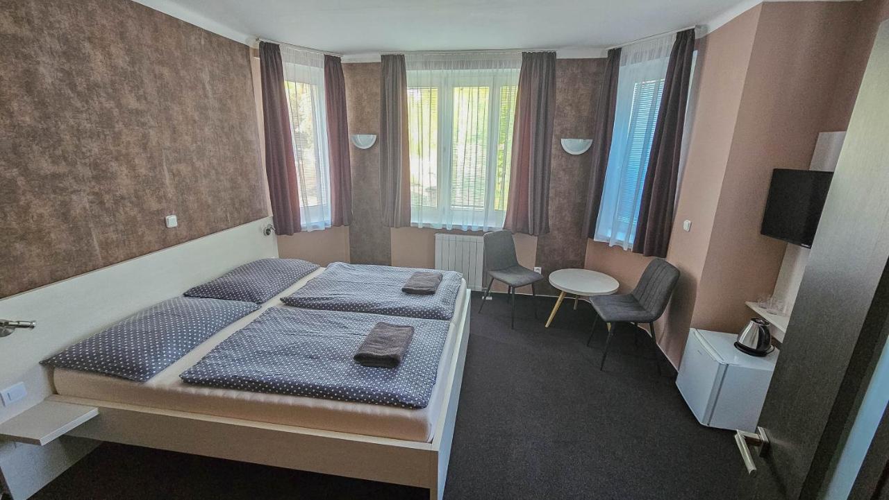 Almond Hotel Teplice Exterior foto