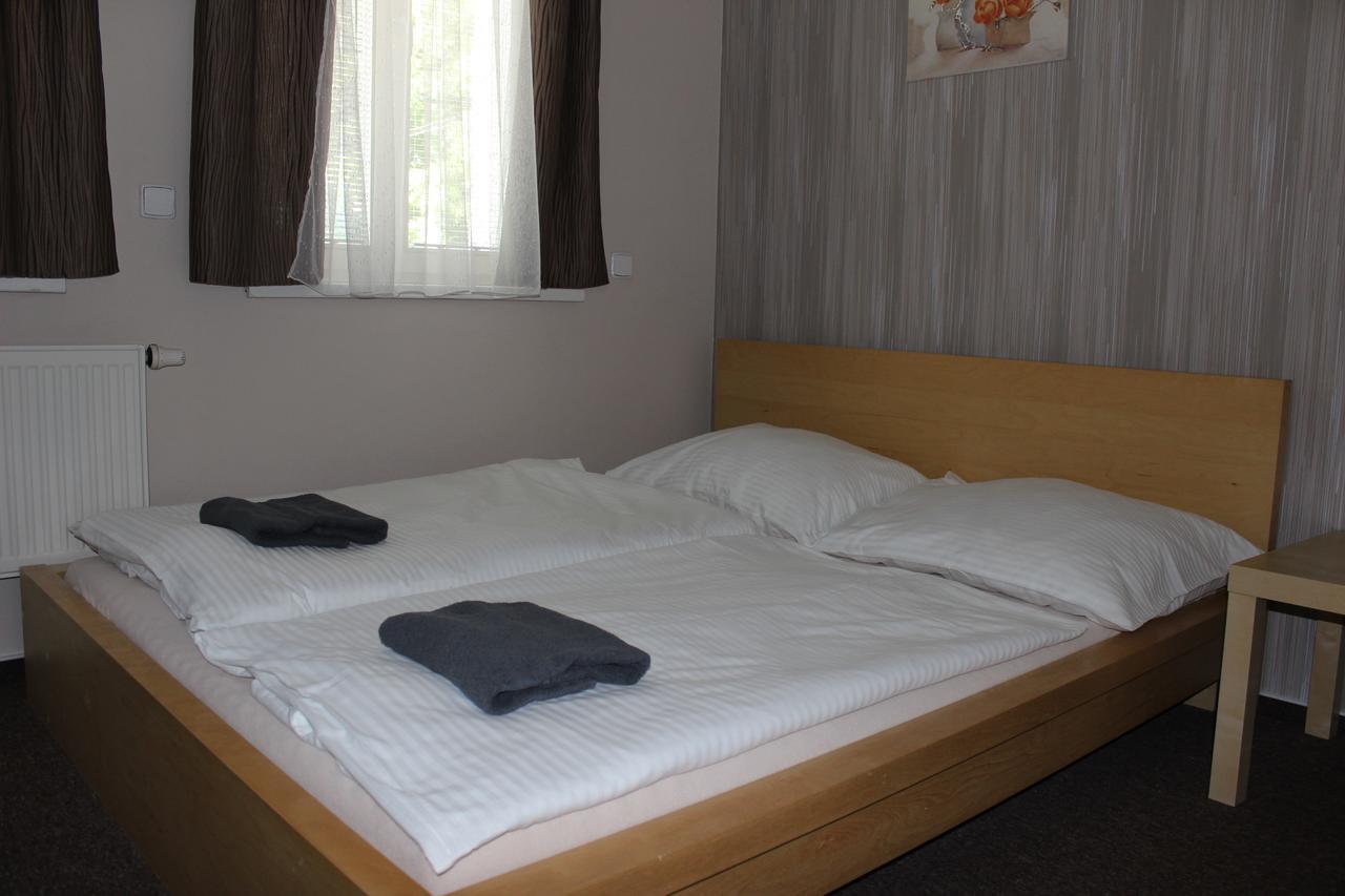 Almond Hotel Teplice Exterior foto