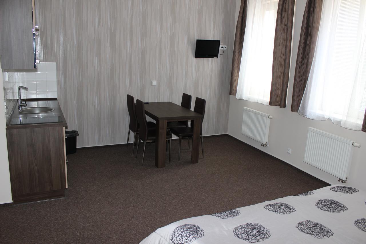 Almond Hotel Teplice Exterior foto