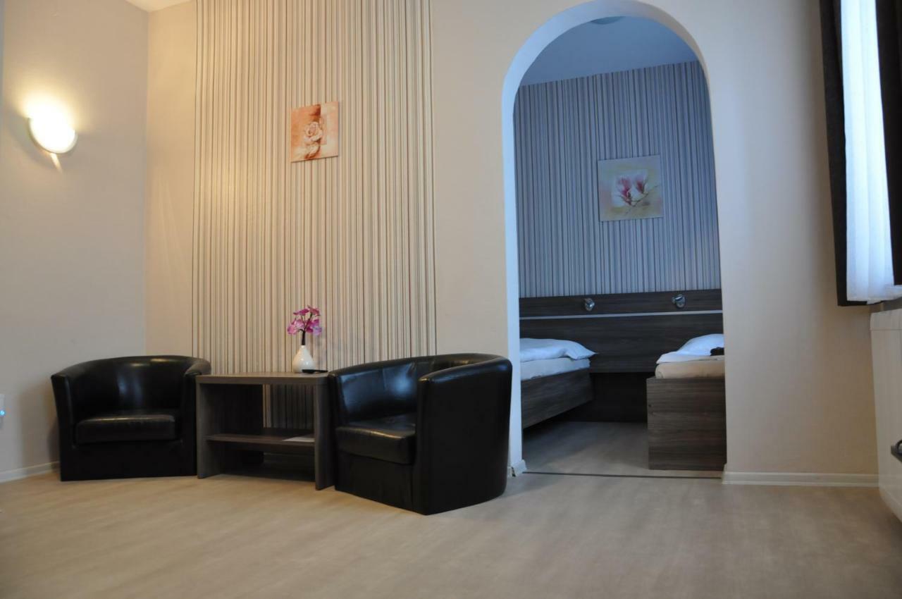 Almond Hotel Teplice Exterior foto